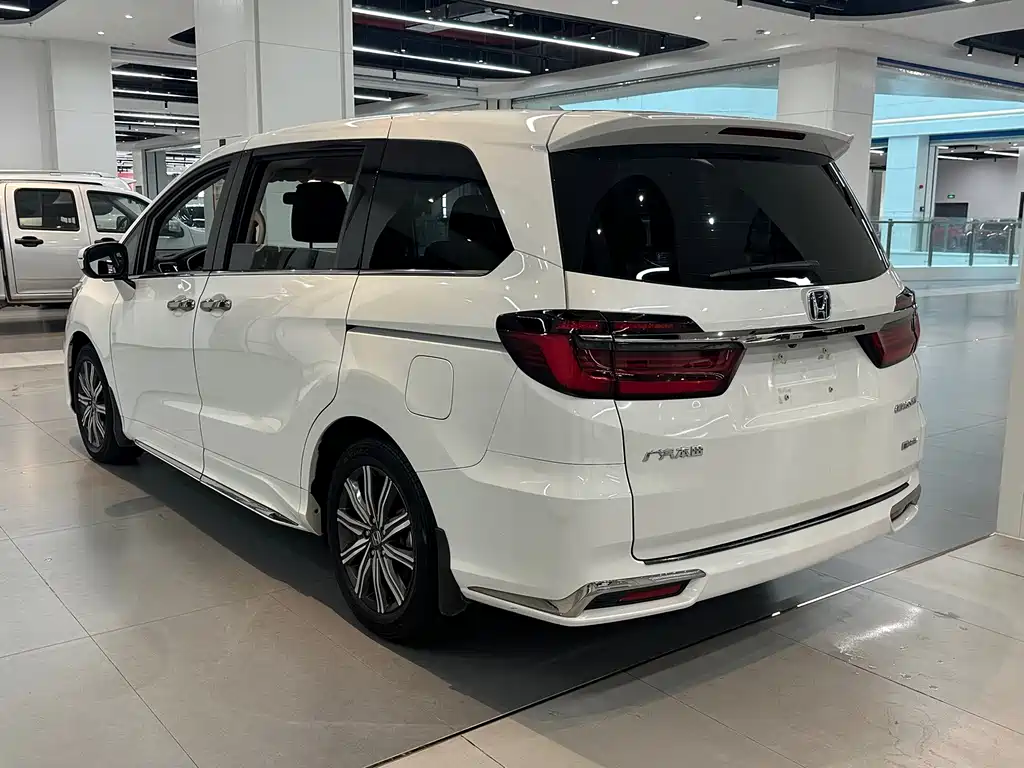 Honda Odyssey — миниатюра 4
