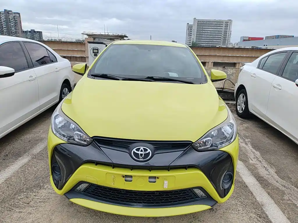 Toyota Yaris L — миниатюра 3