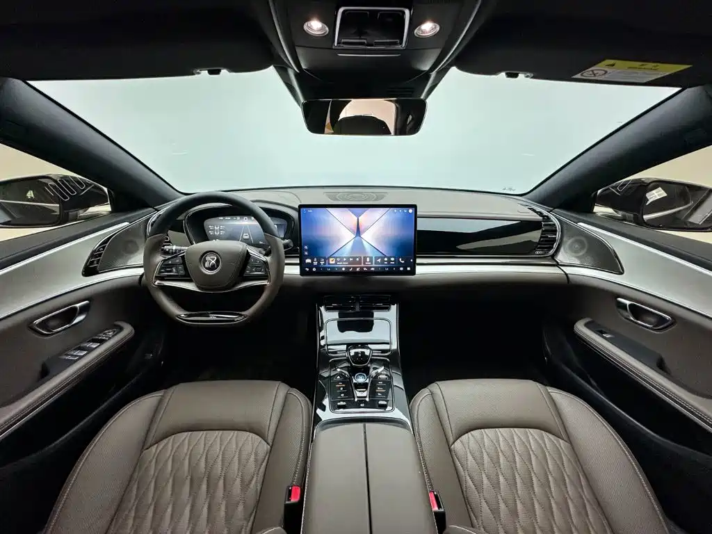 BYD Han — миниатюра 17