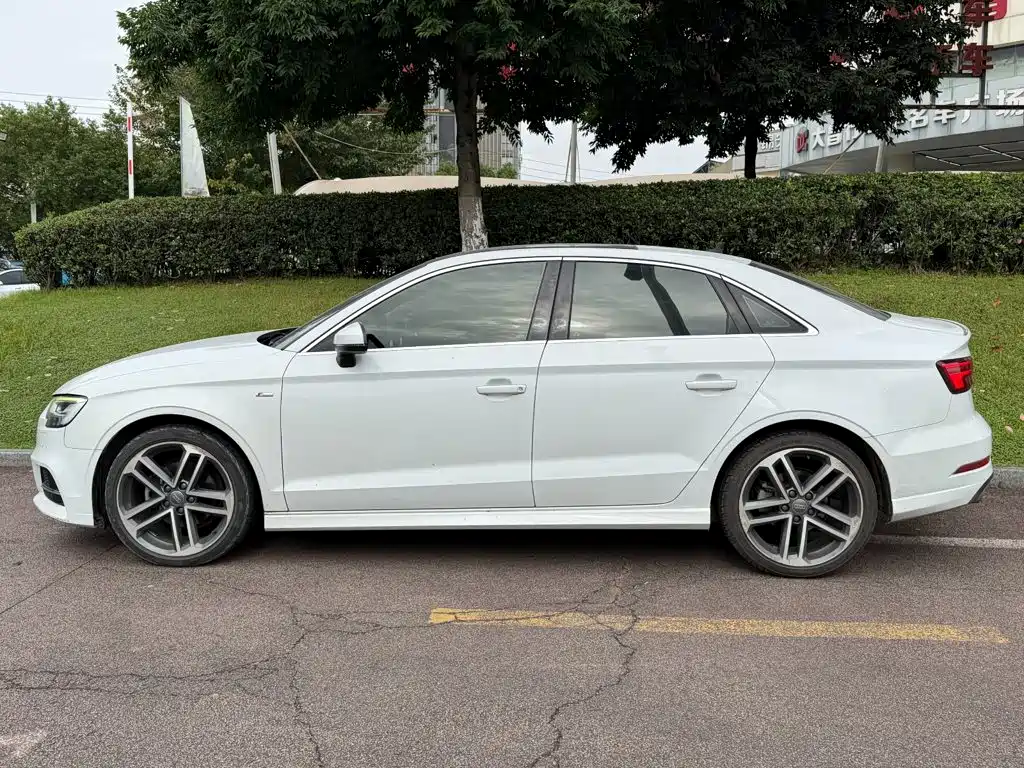 Audi A3 — миниатюра 3