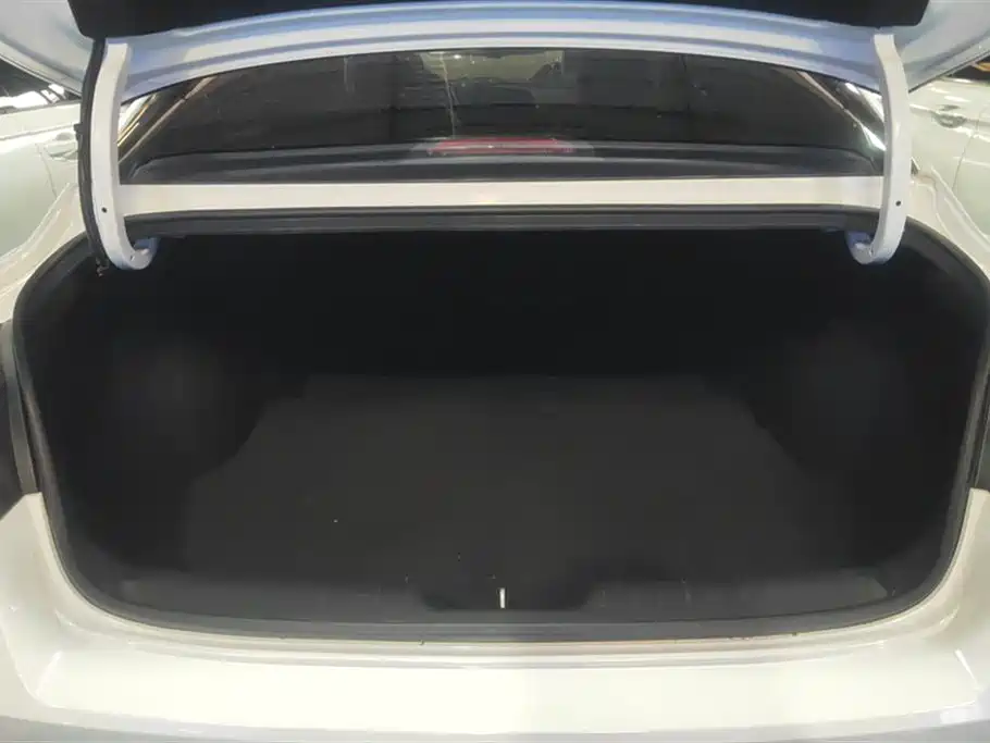 MODERN ELANTRA