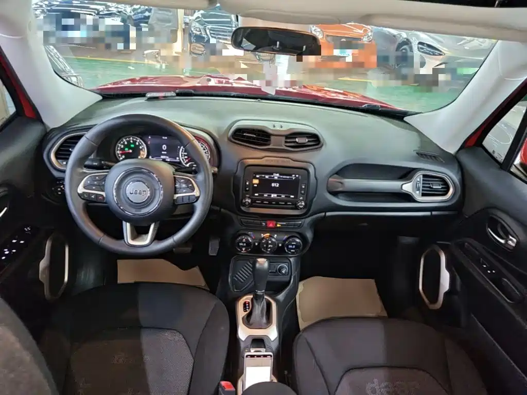 Jeep Renegade — миниатюра 10