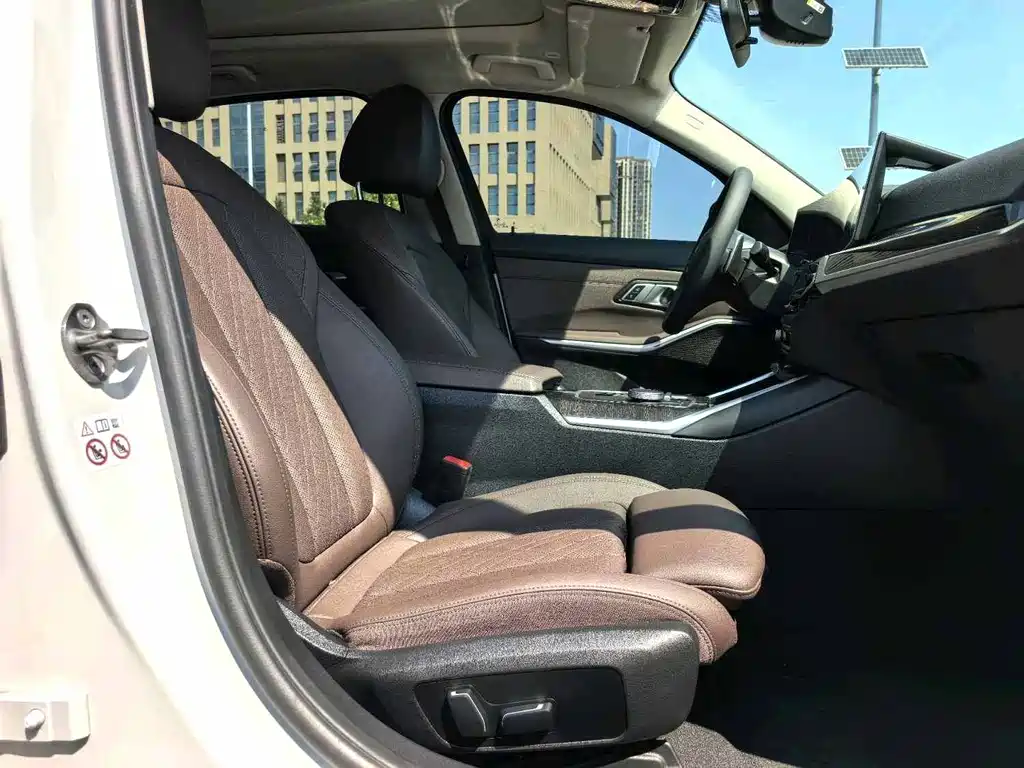BMW 3 Series — миниатюра 10