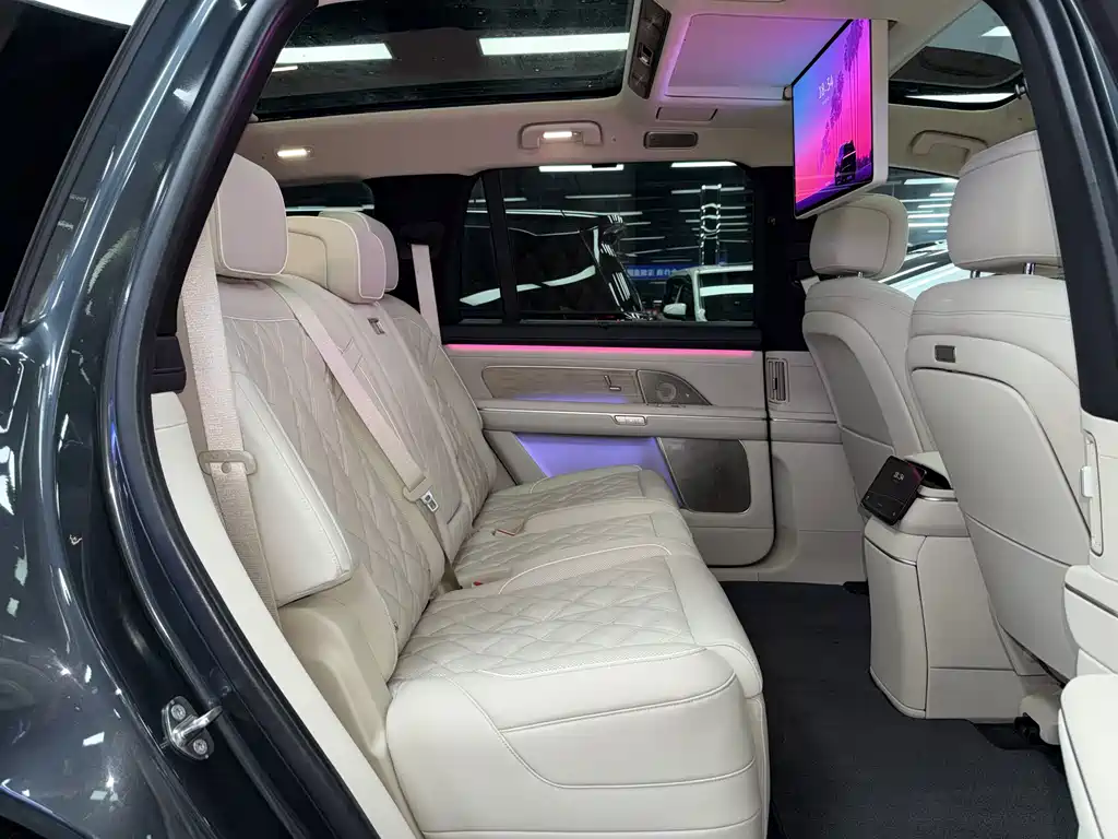 NIO ES8 — миниатюра 12