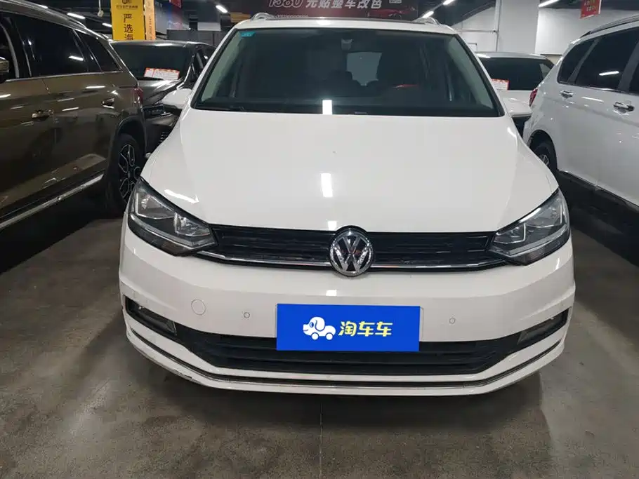 Volkswagen Touran — миниатюра 2