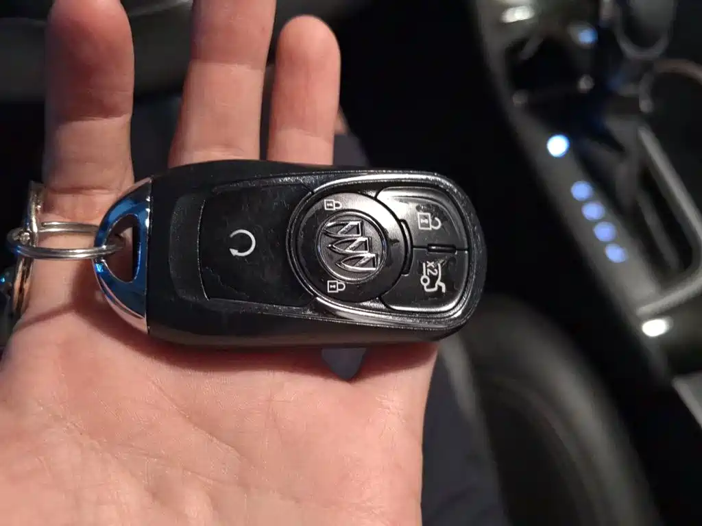 Buick Verano — миниатюра 12