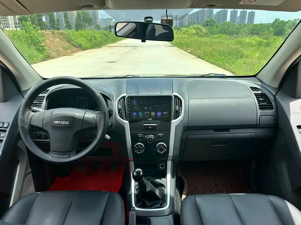Isuzu D-MAX — миниатюра 7