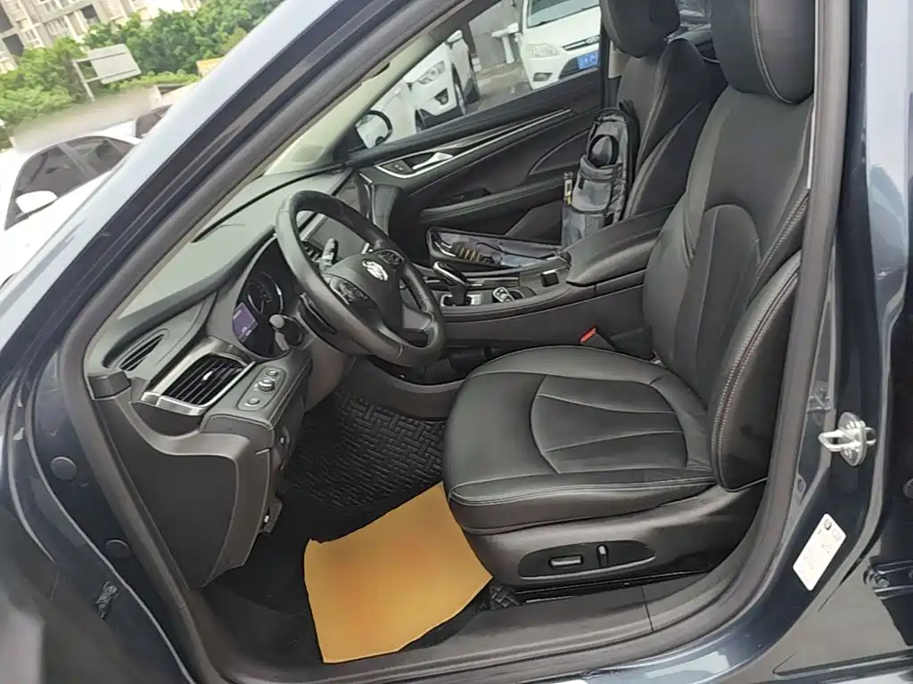 Buick LaCrosse — миниатюра 15