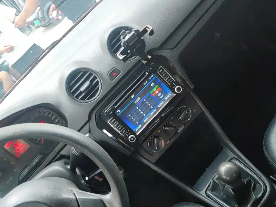 Volkswagen Jetta — миниатюра 13