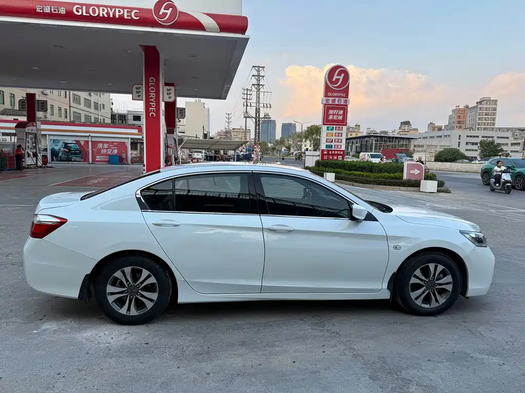 Honda Accord — миниатюра 23