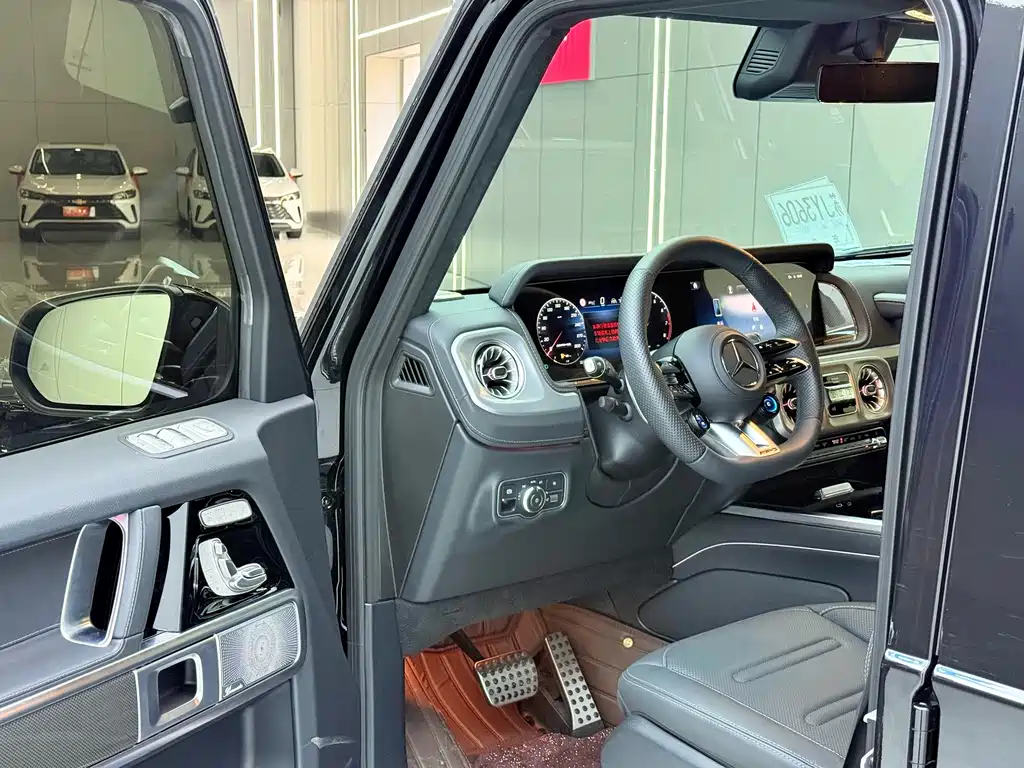Mercedes-Benz G-Class — миниатюра 4