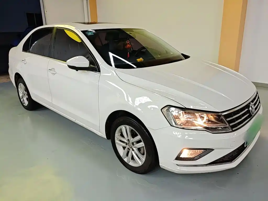 Volkswagen Jetta — миниатюра 4