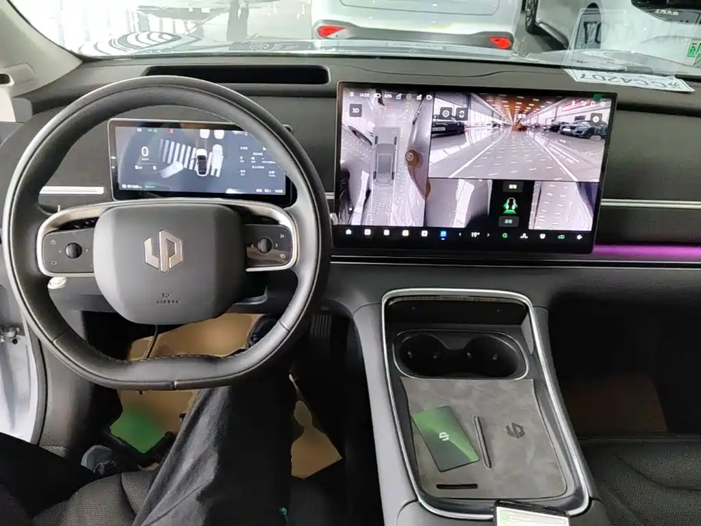 Leapmotor Leapmotor C11 — миниатюра 10