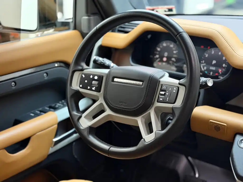 Land Rover Defender — миниатюра 12