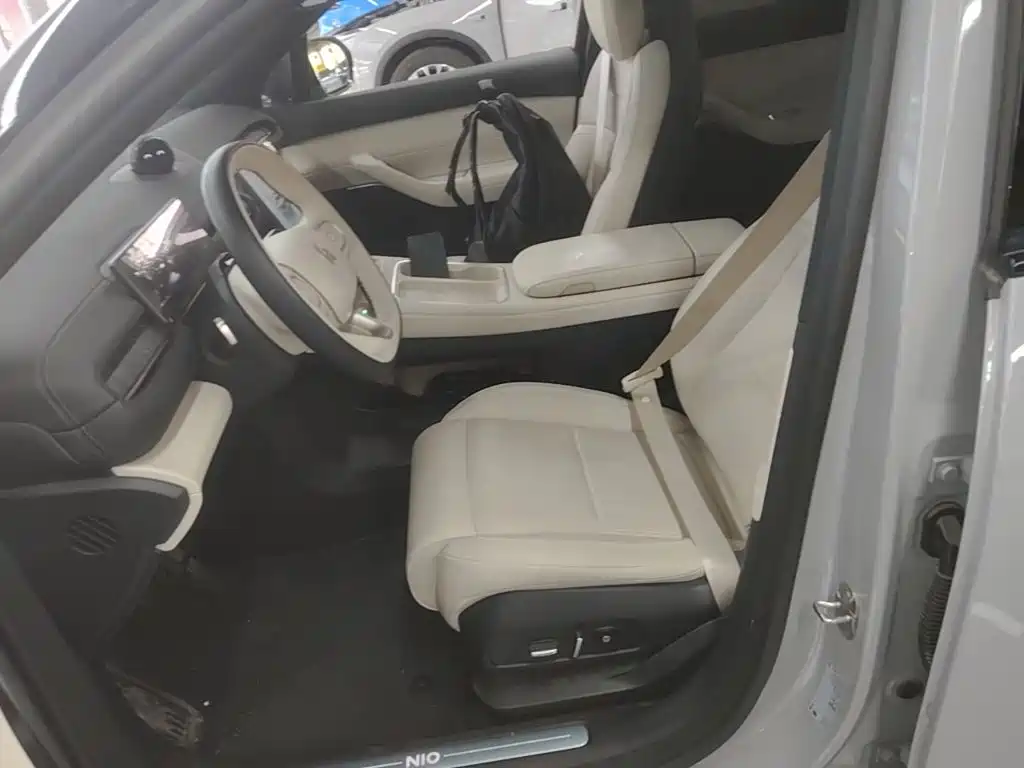 NIO ES6 - фото 15