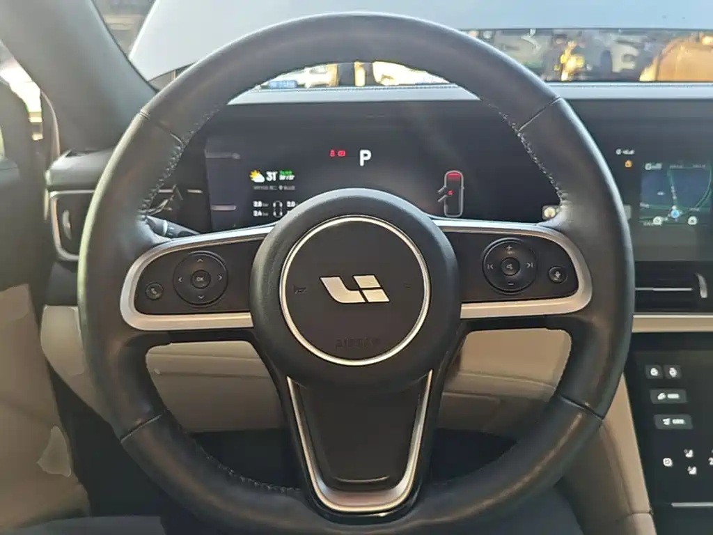 Li Auto Li ONE — миниатюра 11
