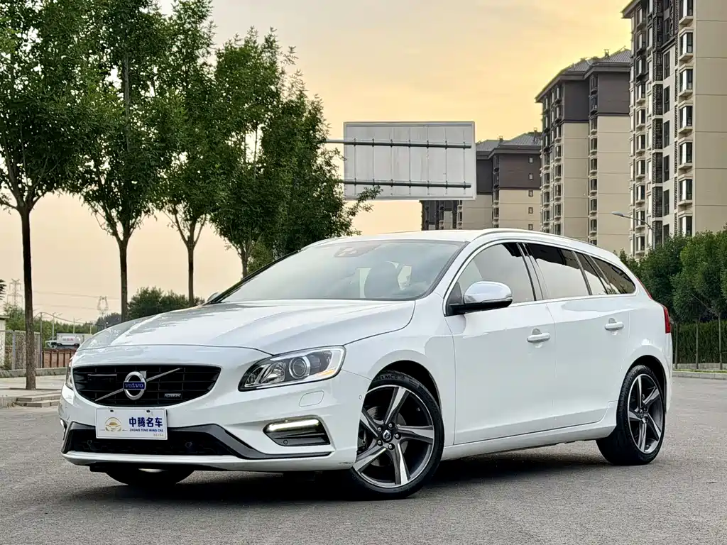 Купить Volvo V60