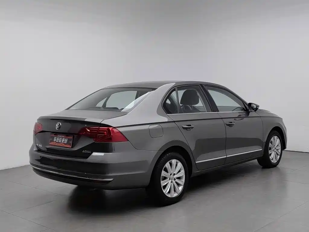 Volkswagen Bora — миниатюра 2