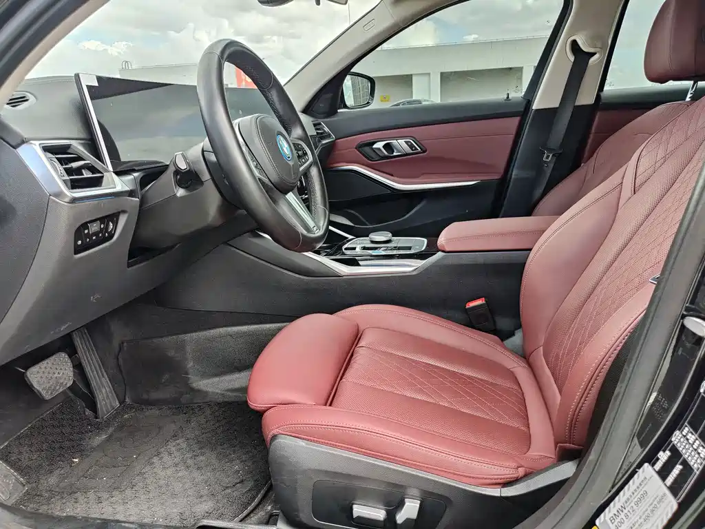 BMW i3 — миниатюра 9