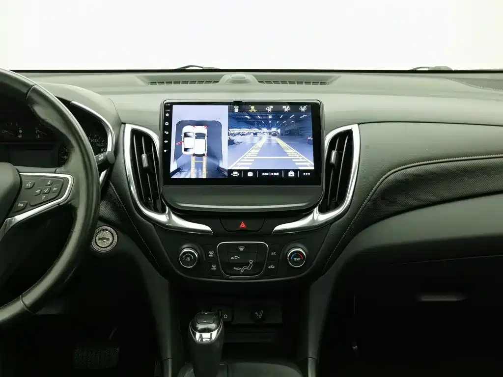 Chevrolet Equinox — миниатюра 12
