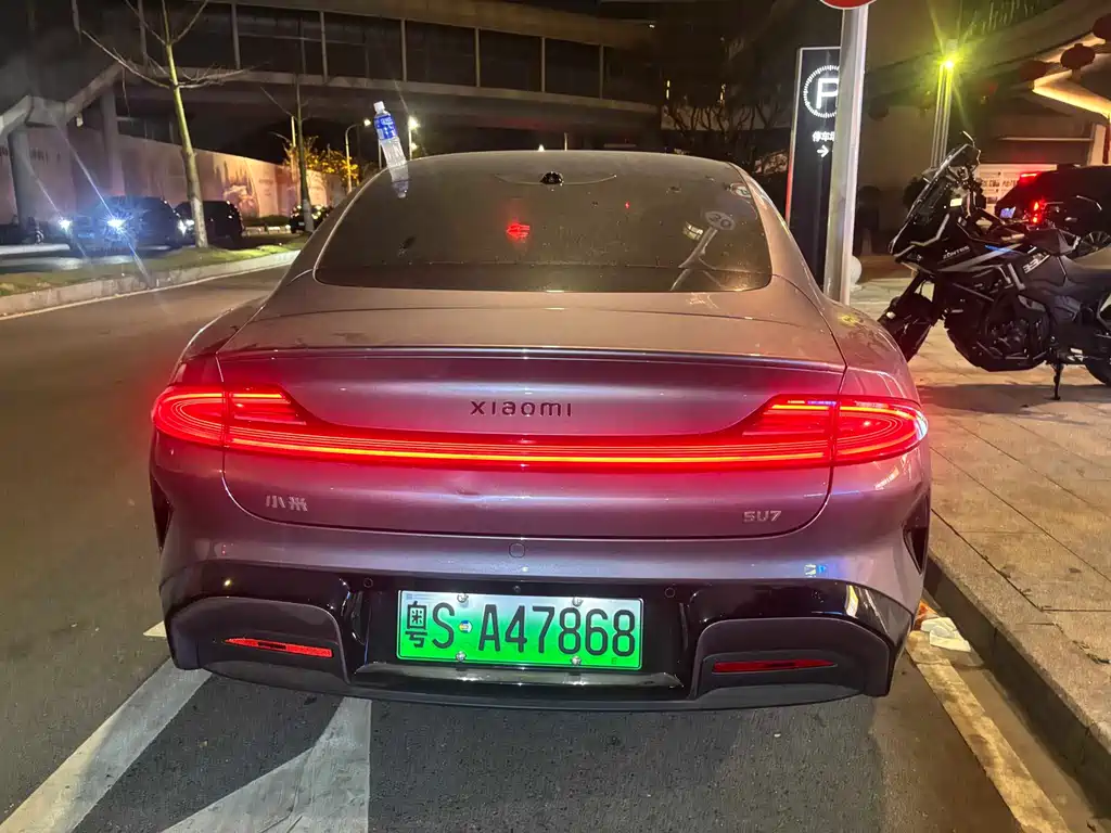 XIAOMI CAR XIAOMI SU7