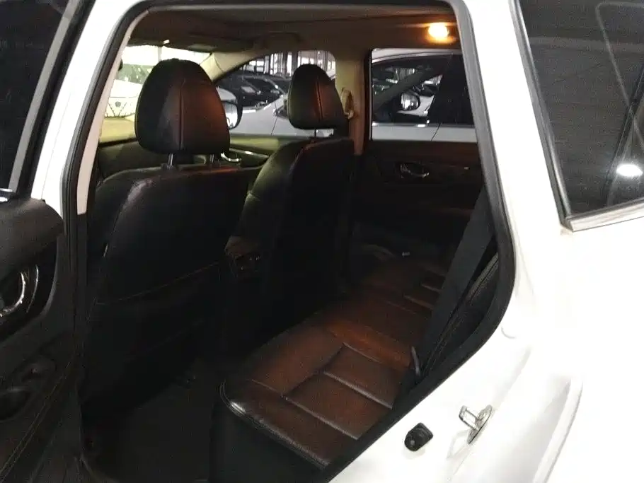 Nissan X-Trail — миниатюра 11