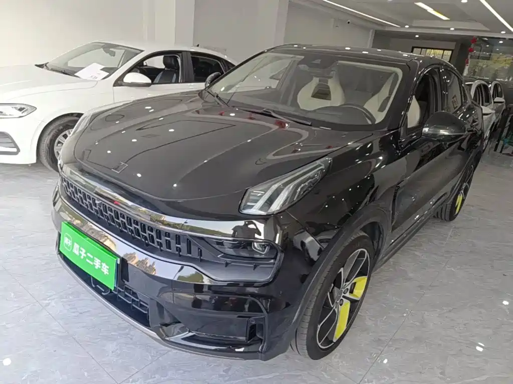 Lynk & Co 05