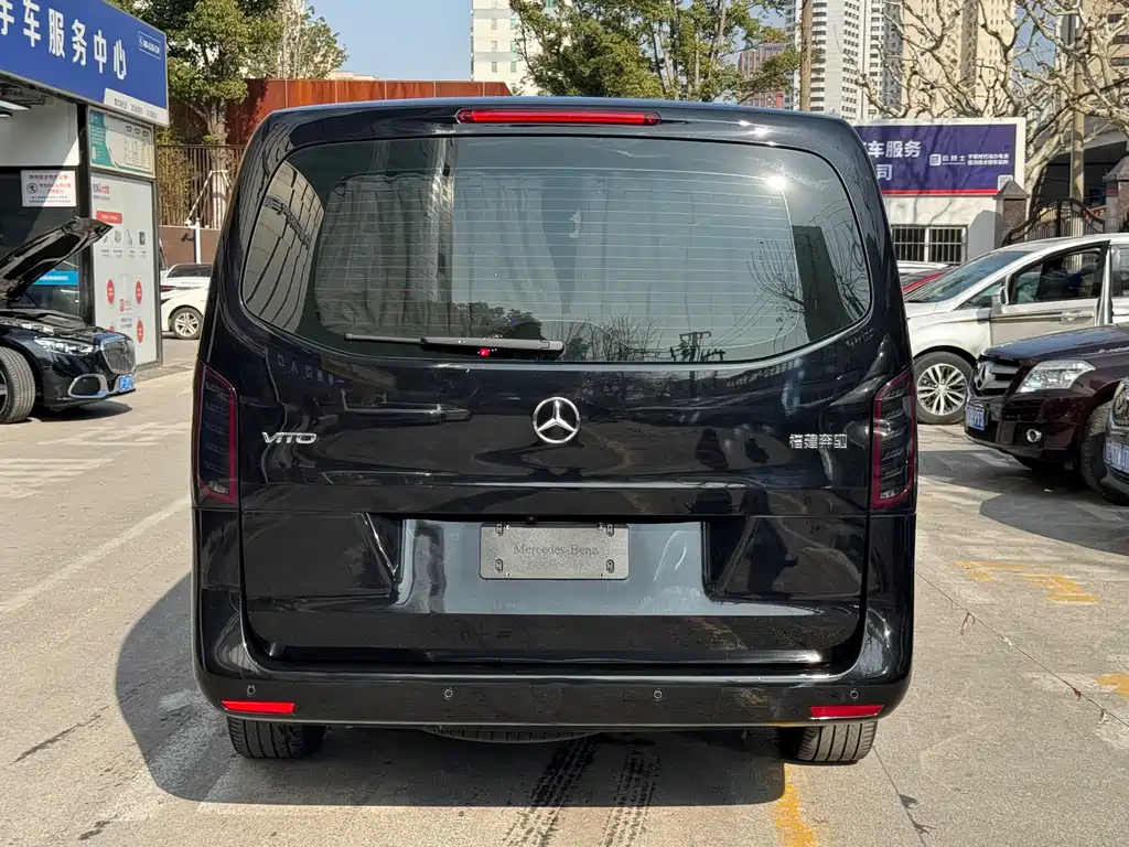 MERCEDES-BENZ VITO