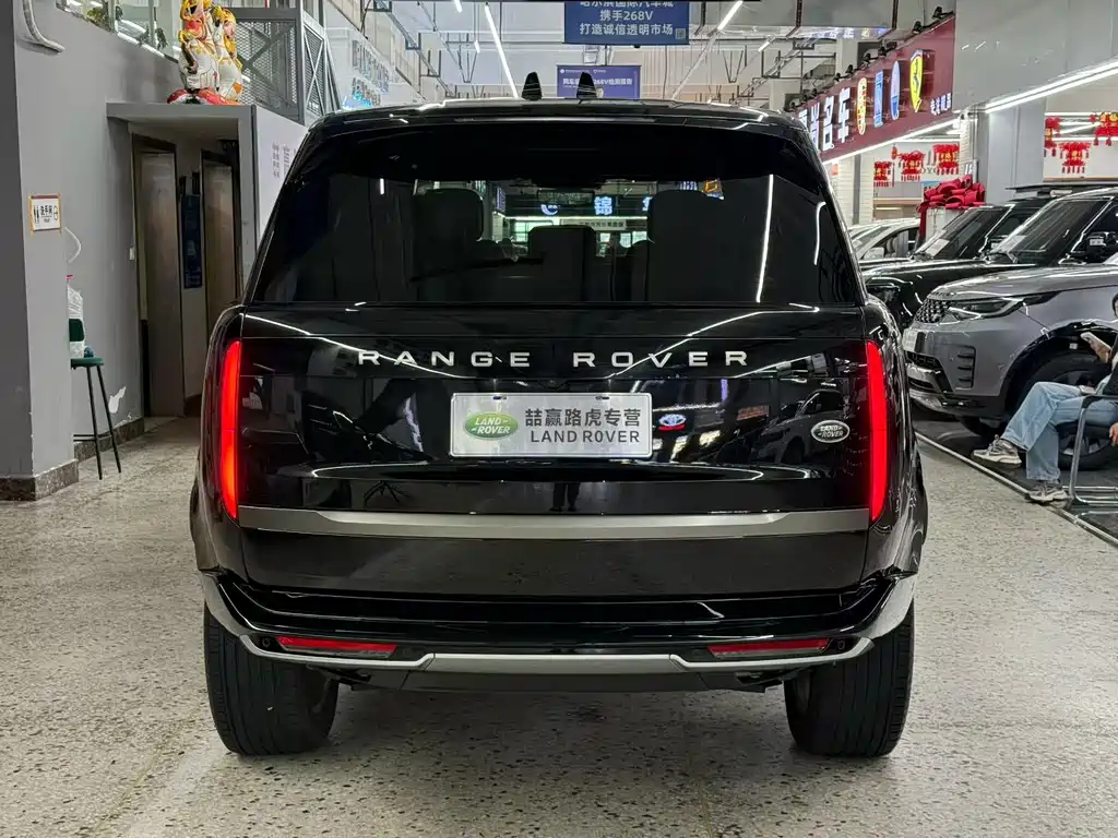 Land Rover Range Rover — миниатюра 8