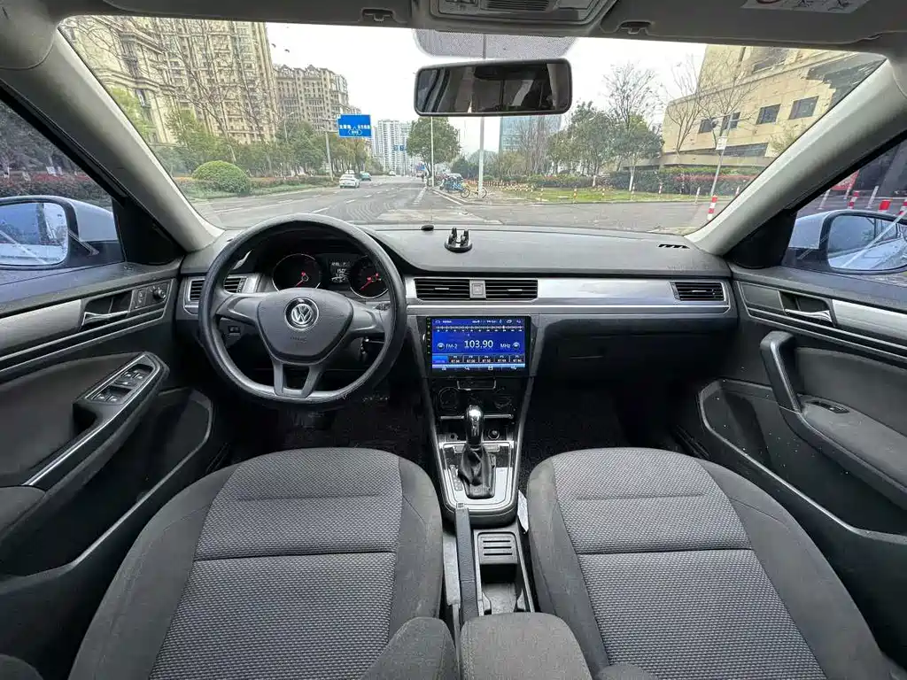 Volkswagen Bora — миниатюра 5