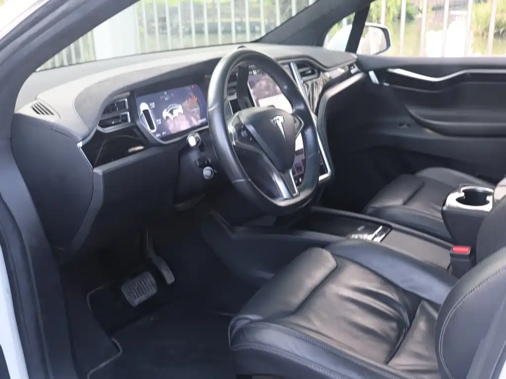 Tesla Model X 2016 Model X 90D