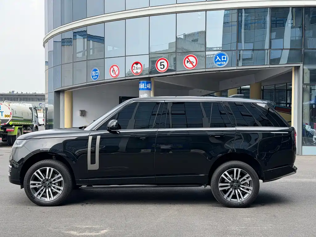 Land Rover Range Rover — миниатюра 3
