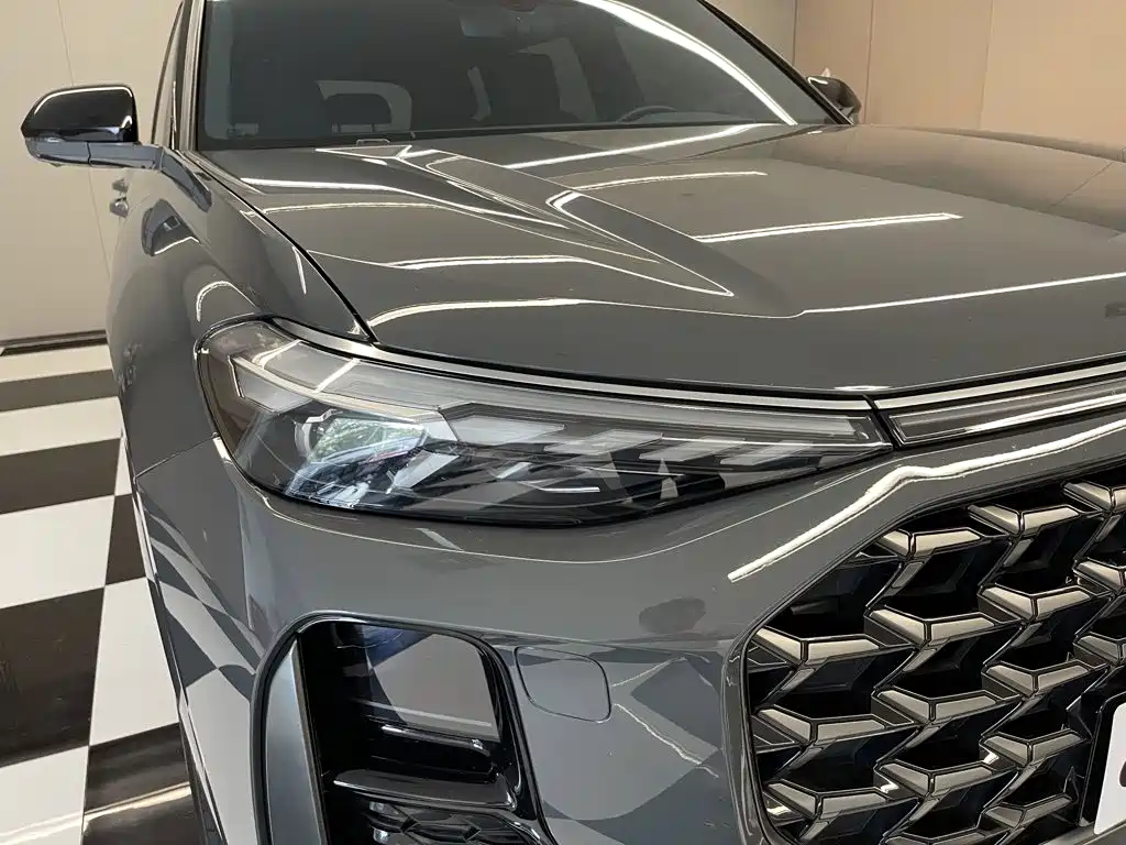 Audi Q6 — миниатюра 9