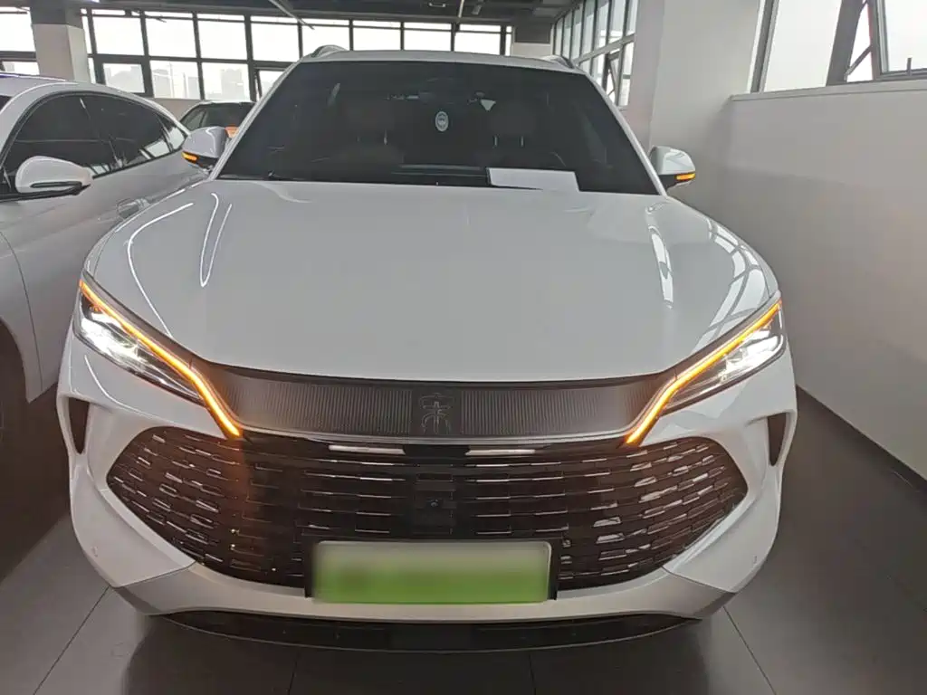 BYD L DM-i — миниатюра 3