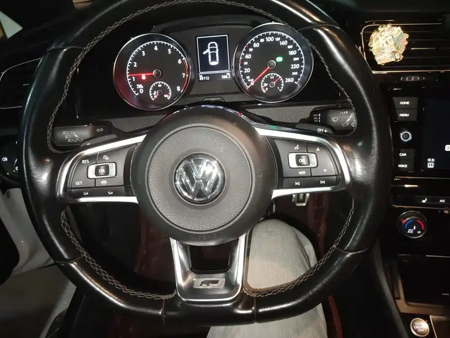 Volkswagen Golf — миниатюра 15