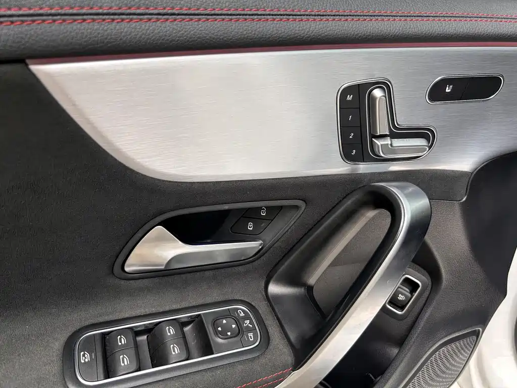Mercedes-Benz CLA (Import) — миниатюра 8