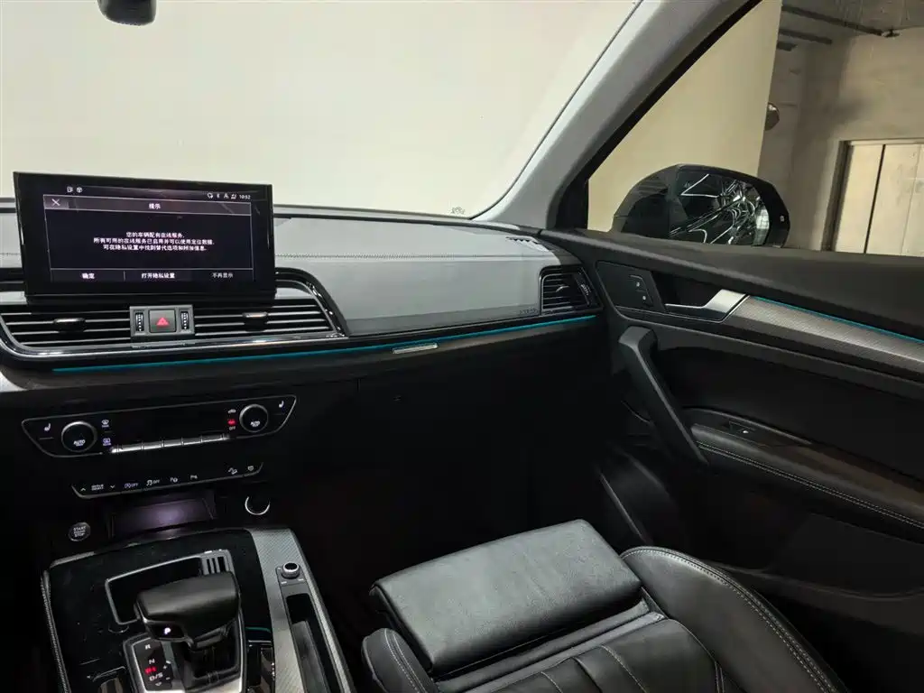 Audi Q5L — миниатюра 12
