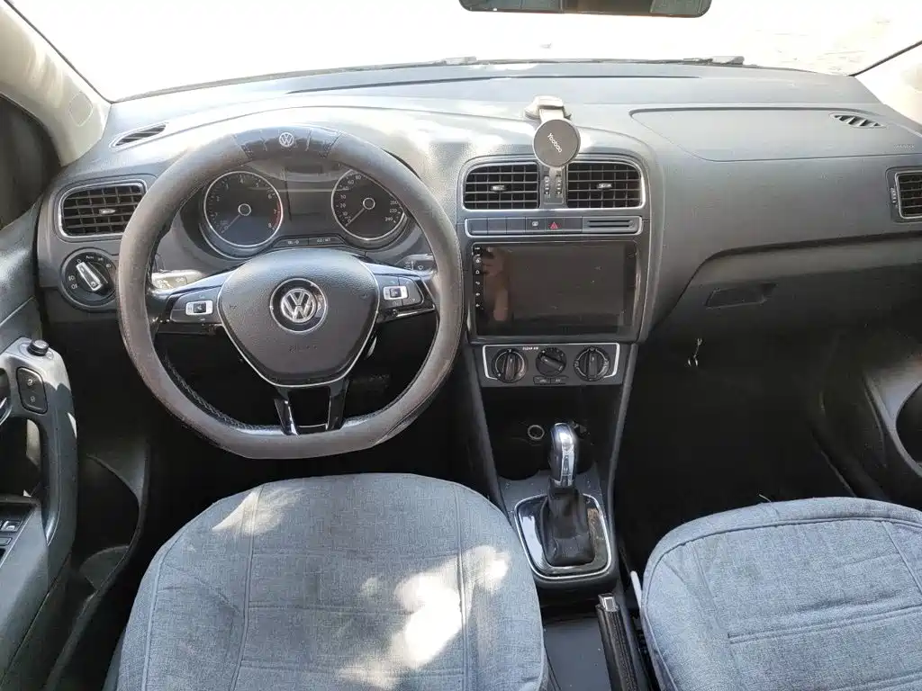 Volkswagen Polo — миниатюра 5