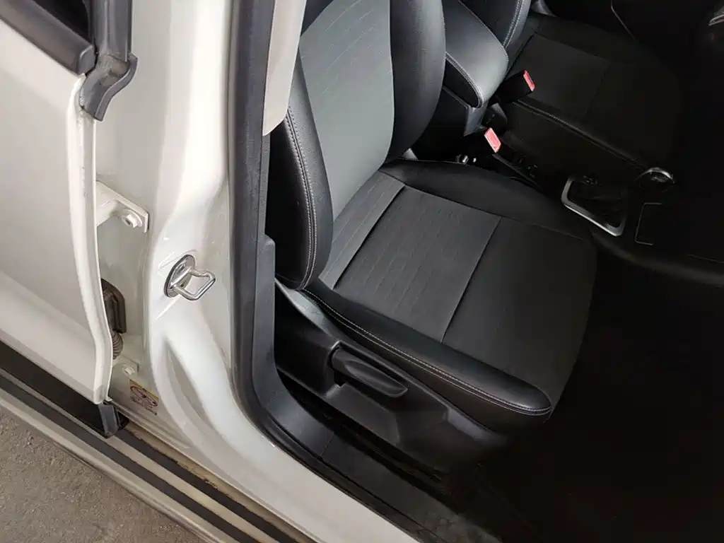 Volkswagen Tiguan — миниатюра 25