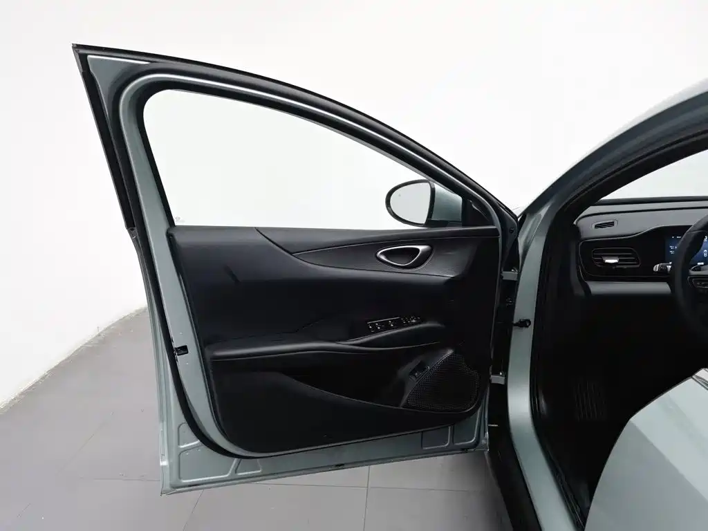 BYD Seal 06 — миниатюра 8
