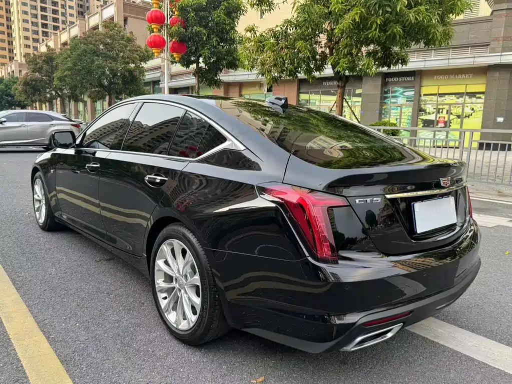 Cadillac CT5 — миниатюра 6