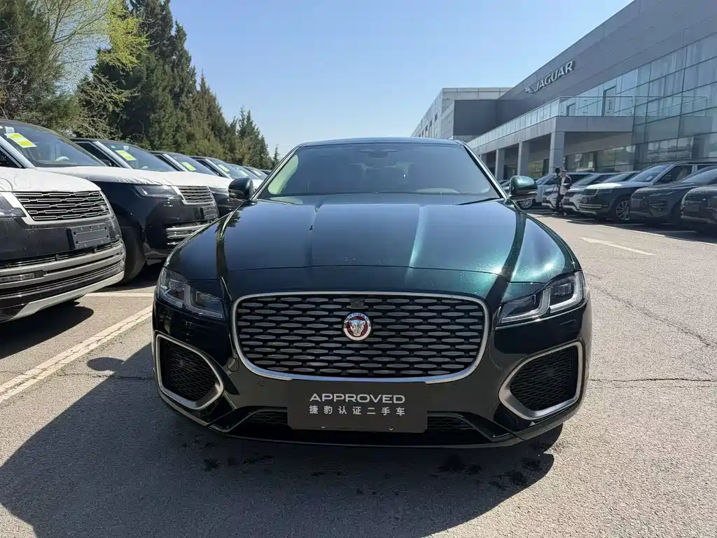 Jaguar XFL 2024 2.0T P250 Premium Luxury