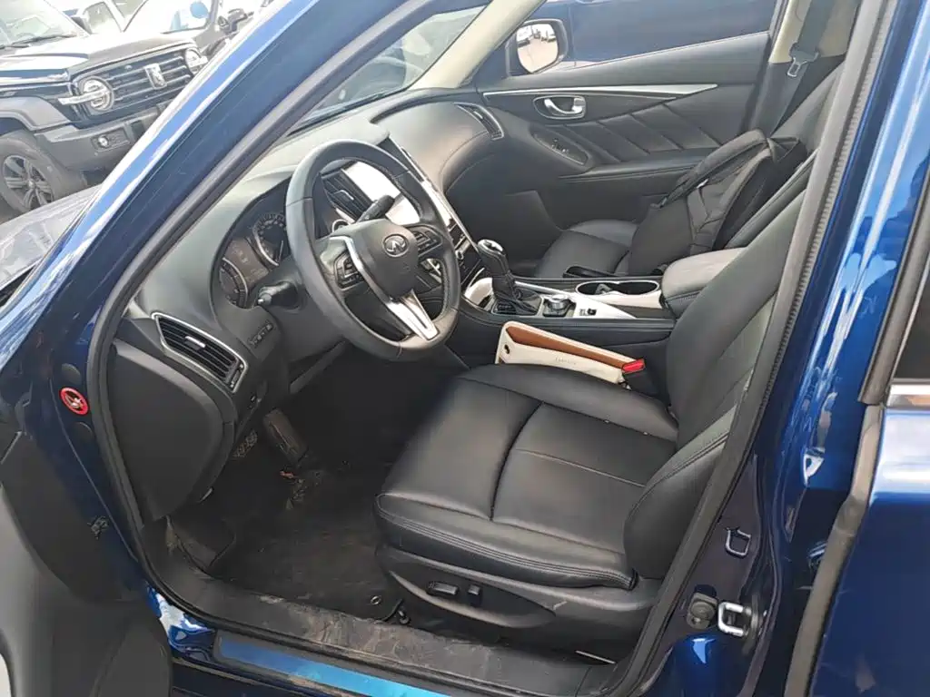 Infiniti Q50L — миниатюра 15