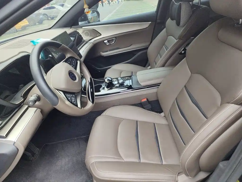 BYD Han — миниатюра 16