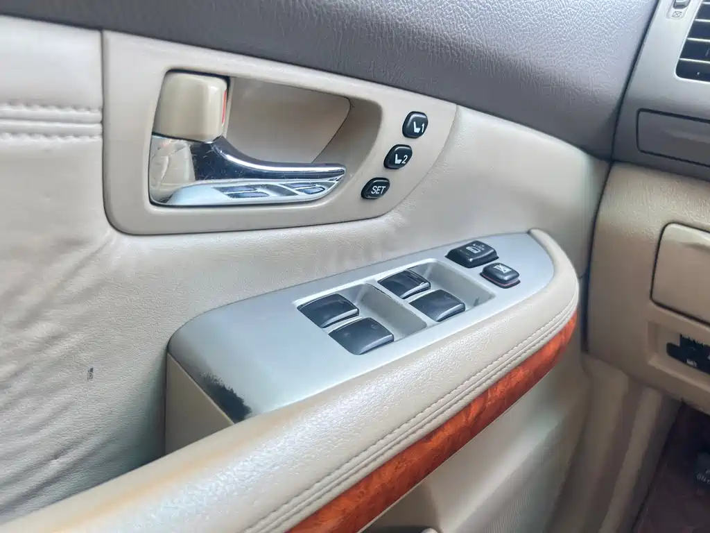 Lexus RX Classic — миниатюра 15