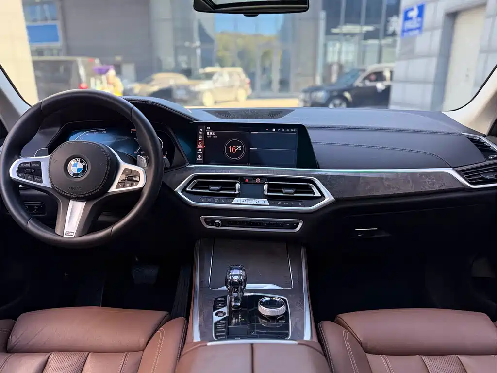 BMW X5 2021 xDrive30i M Sport