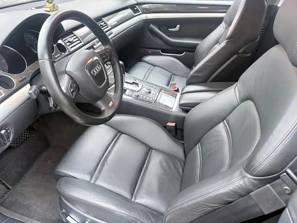 Audi S8 — миниатюра 7