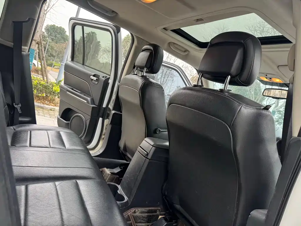 Jeep Patriot — миниатюра 10