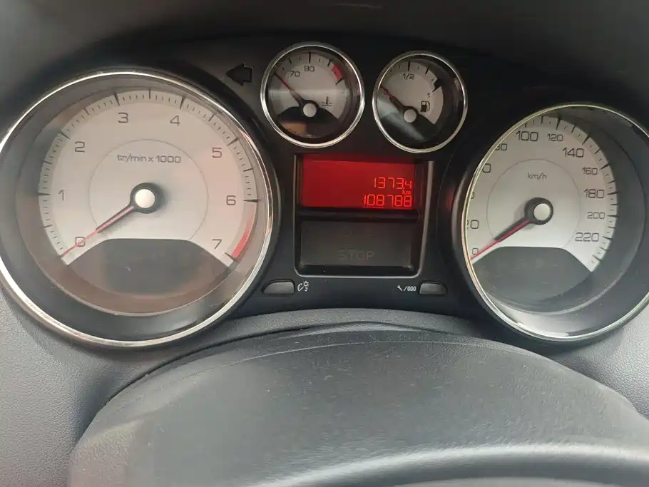 Peugeot 308 — миниатюра 14