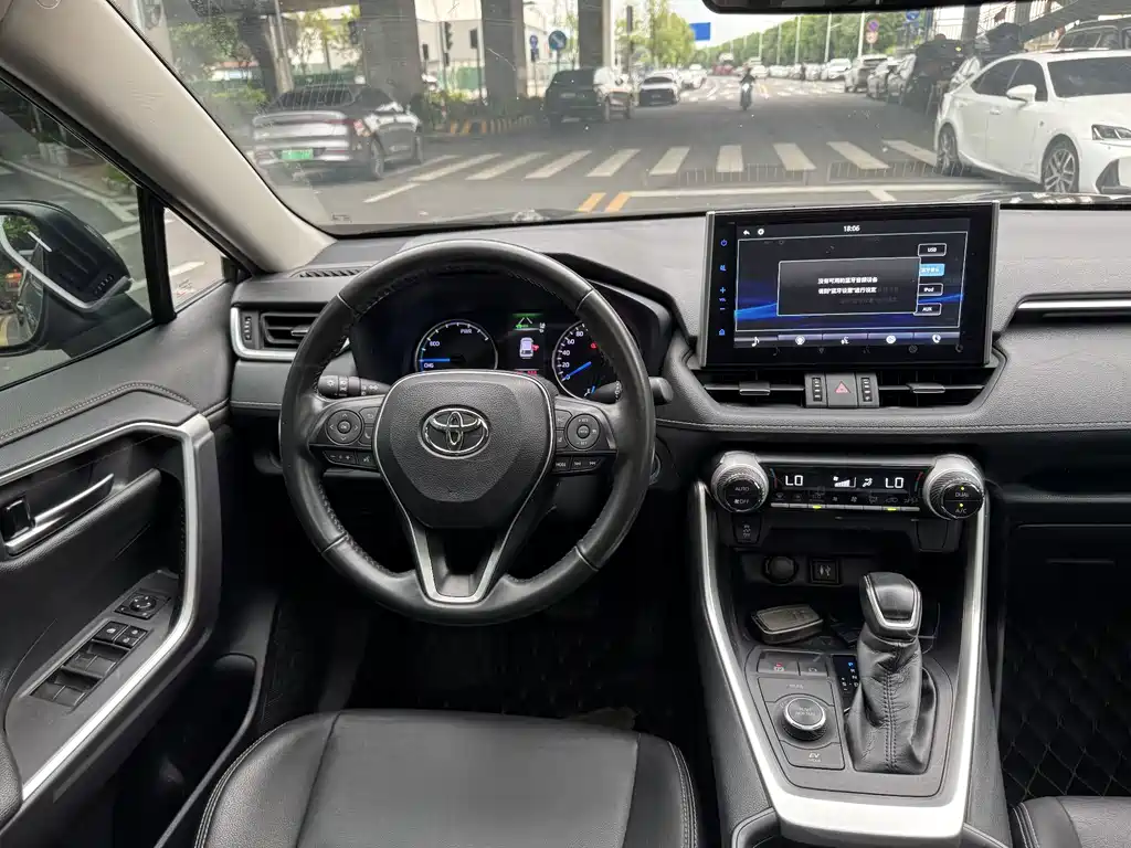 Toyota Wildlander — миниатюра 13